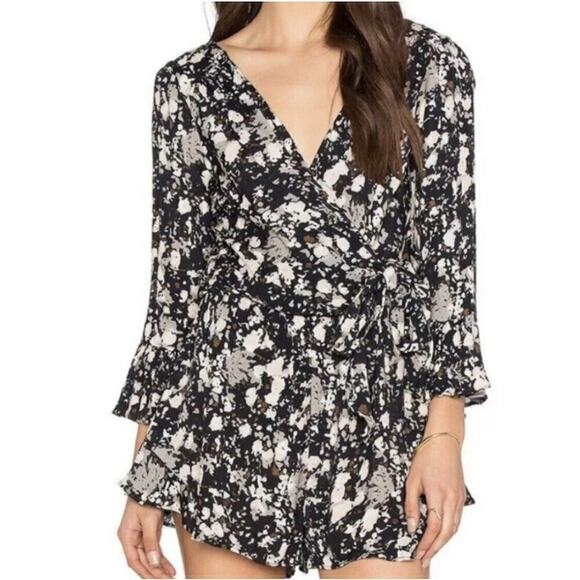 Free People All The Right Ruffles Romper in Ivory Black, Size XS‎ - Picture 3 of 16